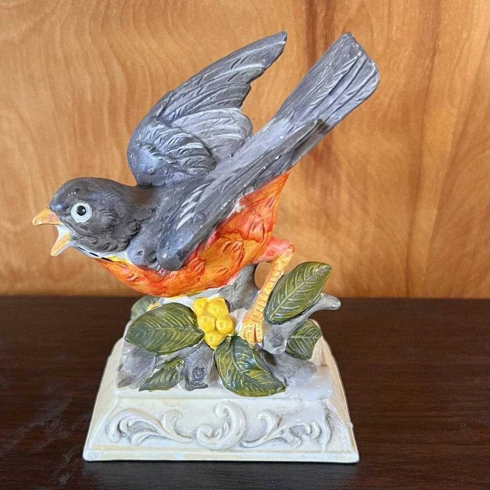 VTG  Robin Bird Porcelain Figurine Hand Painted In Japan Bird Lovers‎ Gift